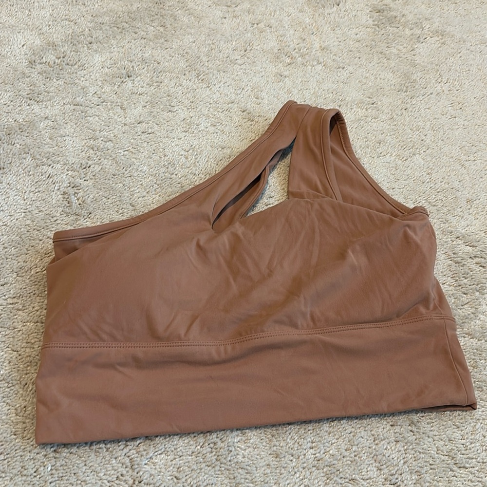 Ilus Label Asymmetrical Sports Bra